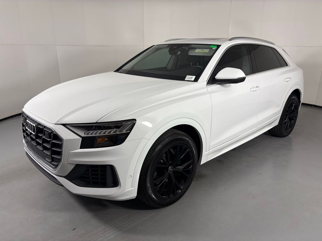 Used 2023 Audi Q8 Premium AWD/4WD image 4