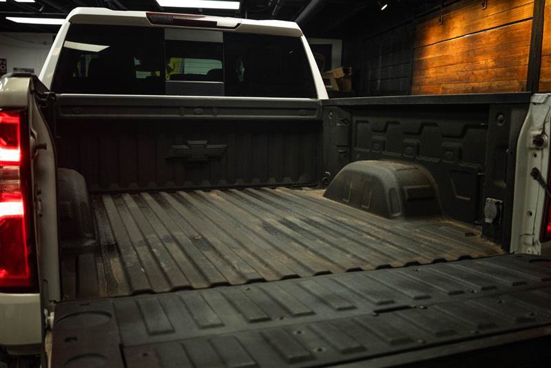 Used 2023 Chevrolet Silverado 1500 LTZ w/ LTZ Convenience Package II AWD/4WD image 7