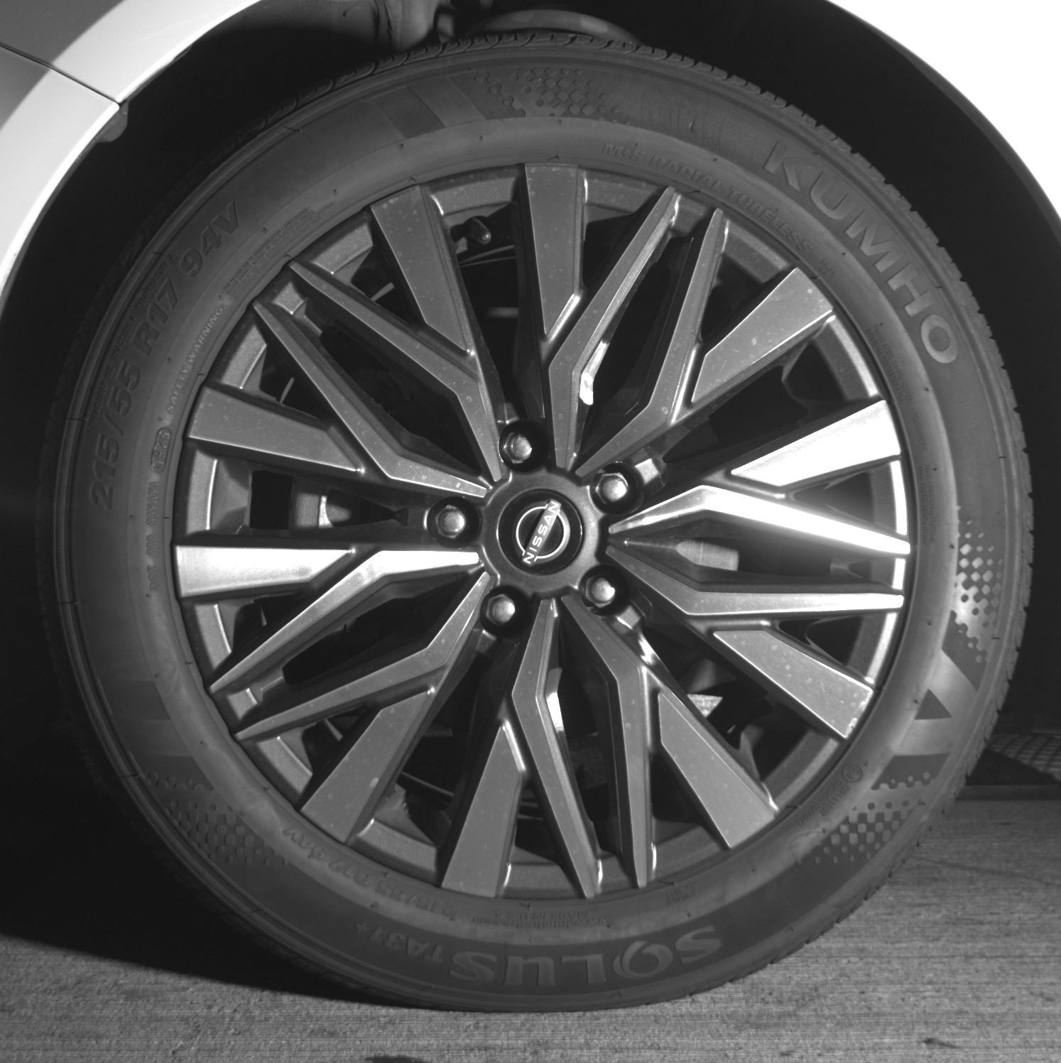 Used 2025 Nissan Altima 2.5 SV FWD image 12