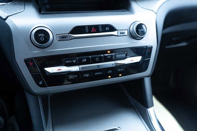 Used 2022 Ford Explorer Timberline image 19