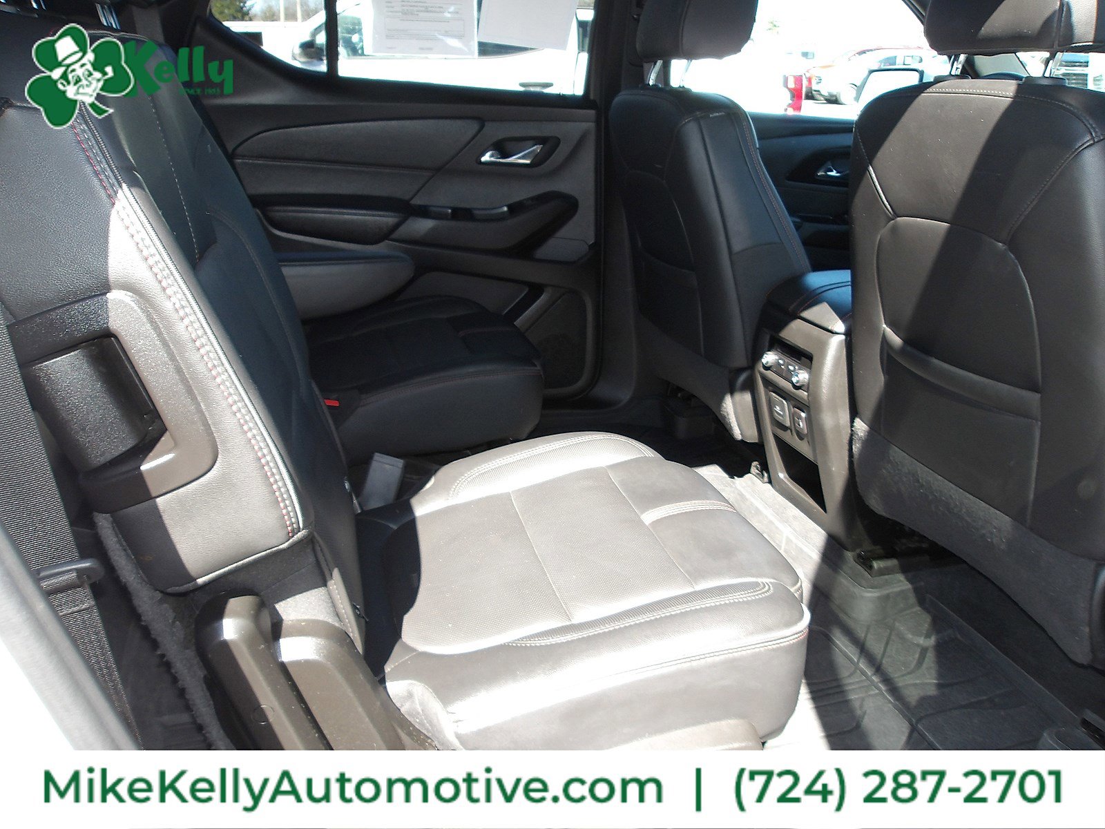 Used 2023 Chevrolet Traverse RS w/ LPO, Floor Liner Package FWD image 11