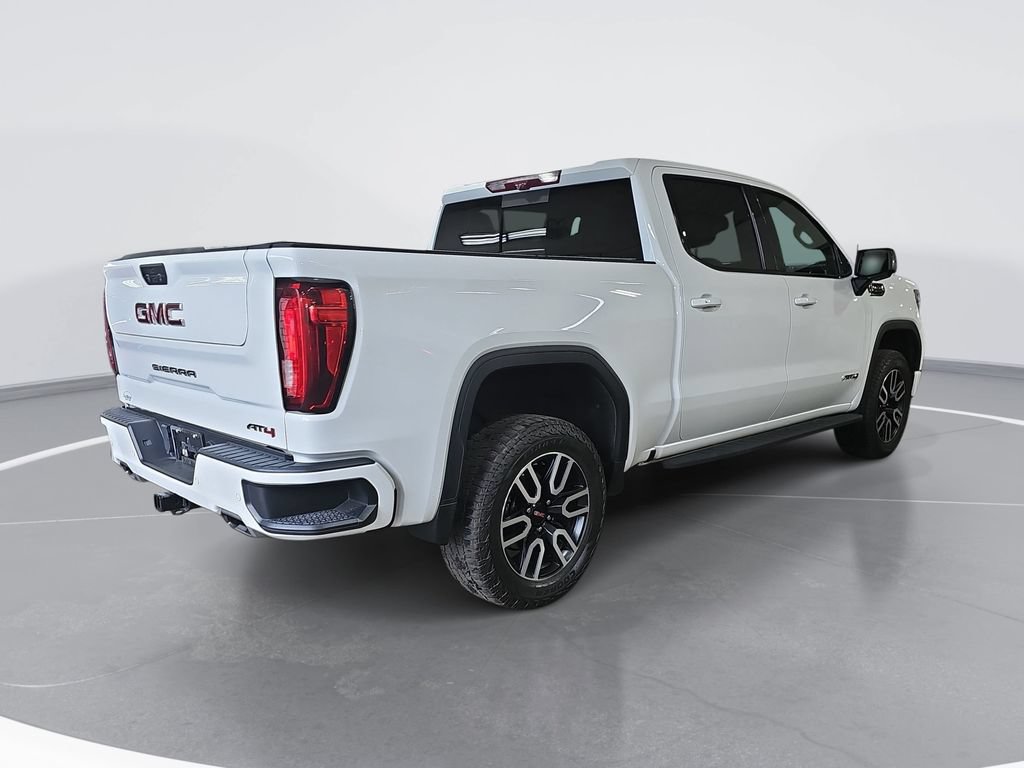 Certified 2022 GMC Sierra 1500 AT4 w/ AT4 Premium Package AWD/4WD image 3