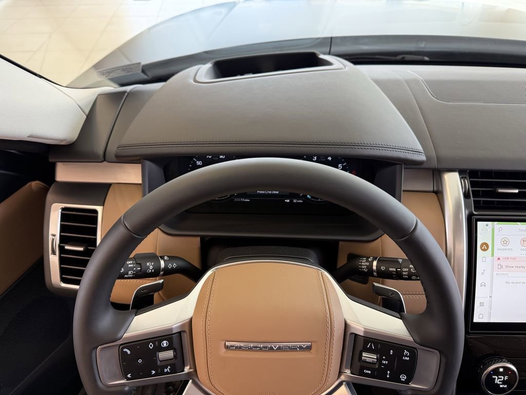 New 2026 Land Rover Discovery Limited Edition AWD/4WD image 19