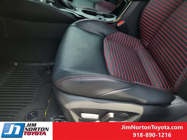 Used 2025 Toyota Corolla XSE FWD image 24