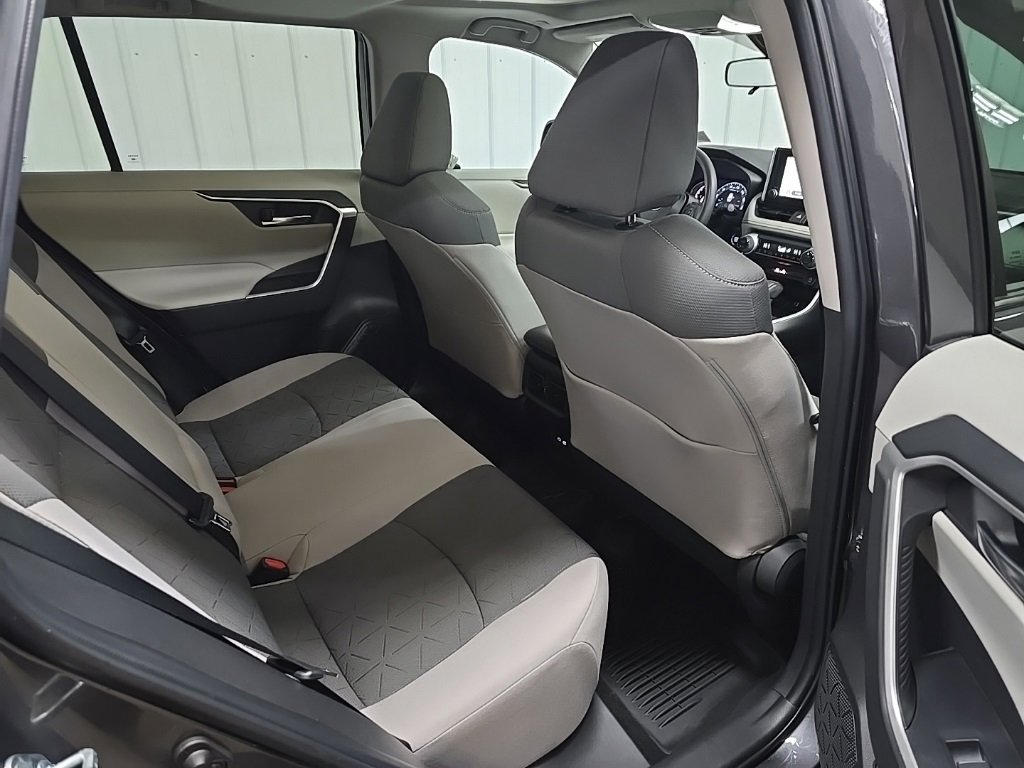 Used 2023 Toyota RAV4 XLE image 18