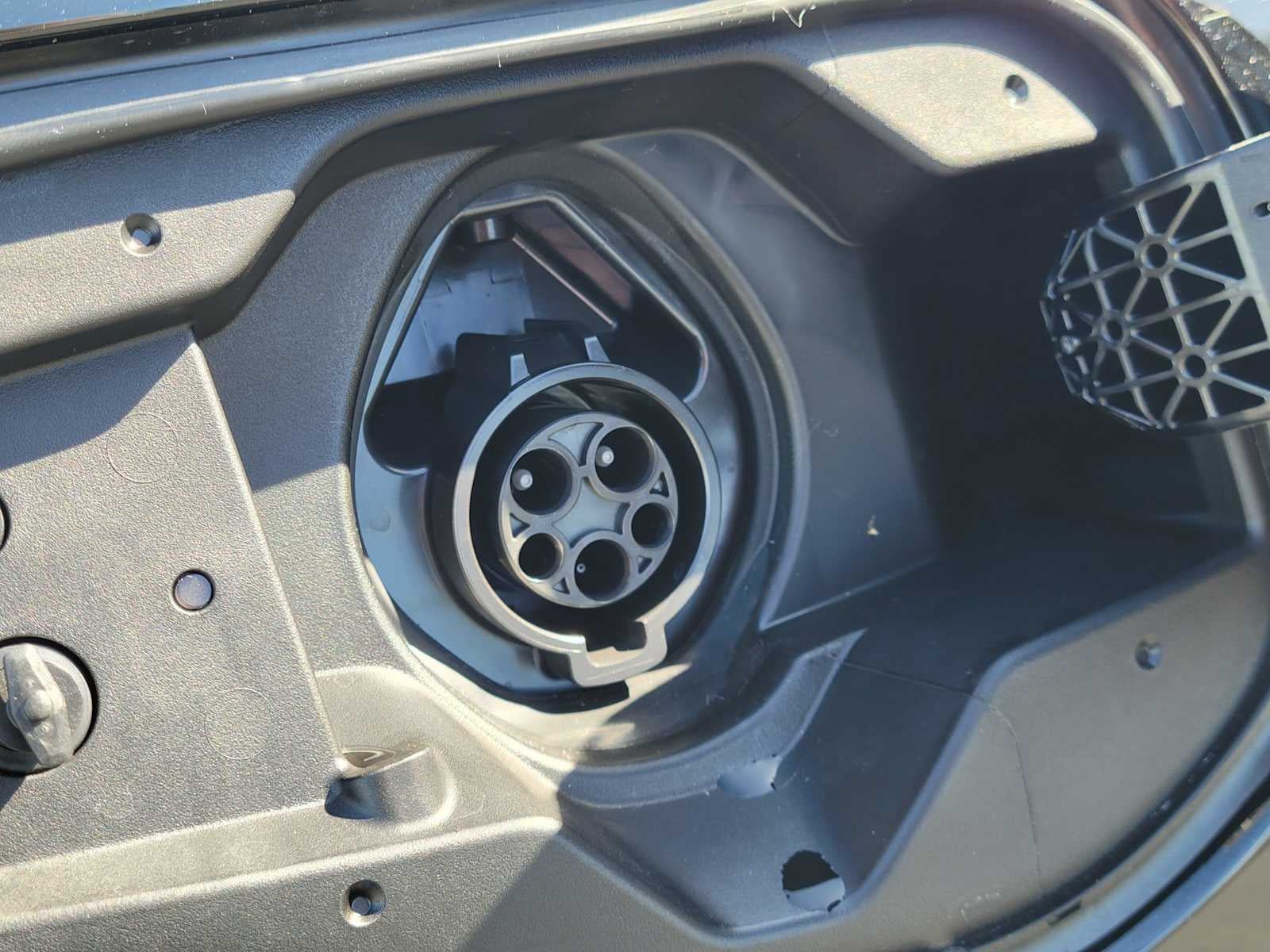 New 2027 Toyota Prius Plug-In Hybrid FWD image 22