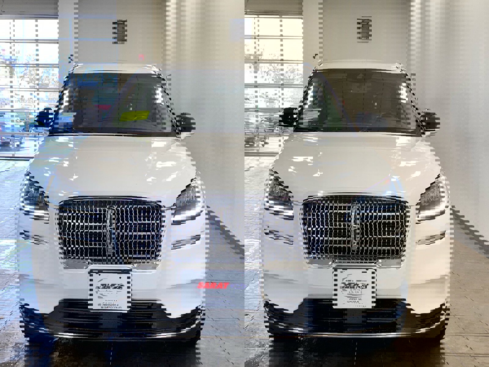 Used 2022 Lincoln Corsair AWD w/ Equipment Group 101A image 3