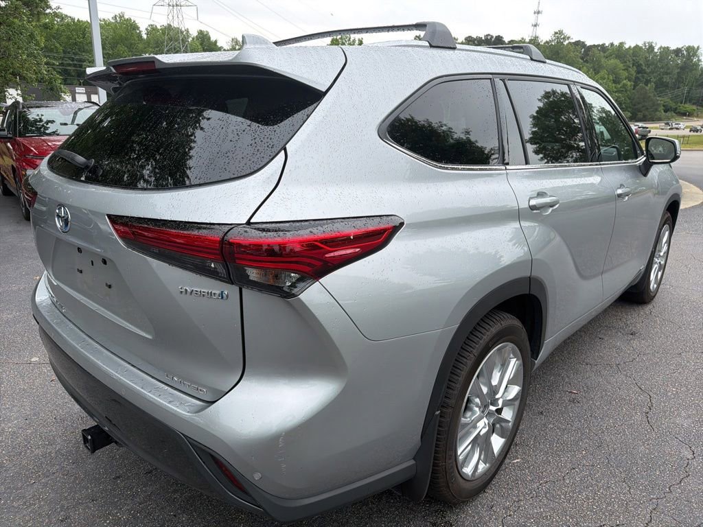 Used 2022 Toyota Highlander Limited AWD/4WD image 5