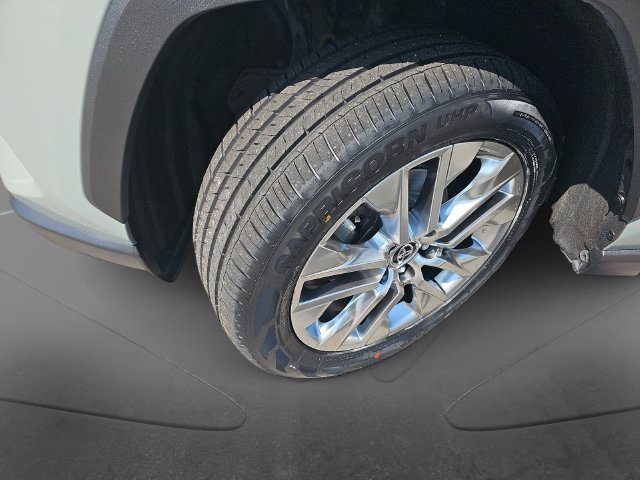 Used 2021 Toyota RAV4 XLE Premium FWD image 35