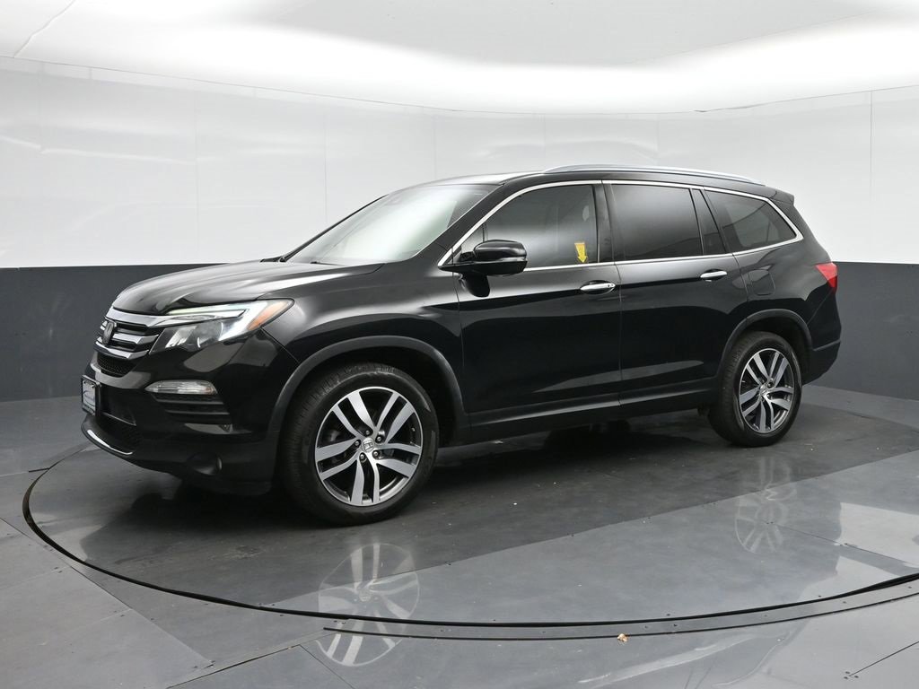 Used 2016 Honda Pilot Touring image 3