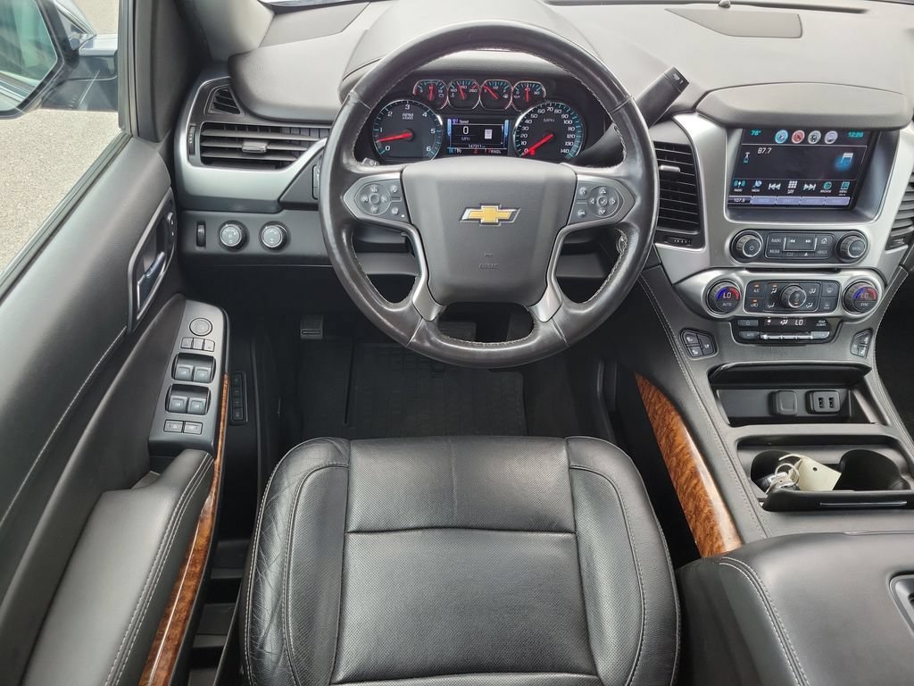 Used 2018 Chevrolet Suburban Premier AWD/4WD image 15