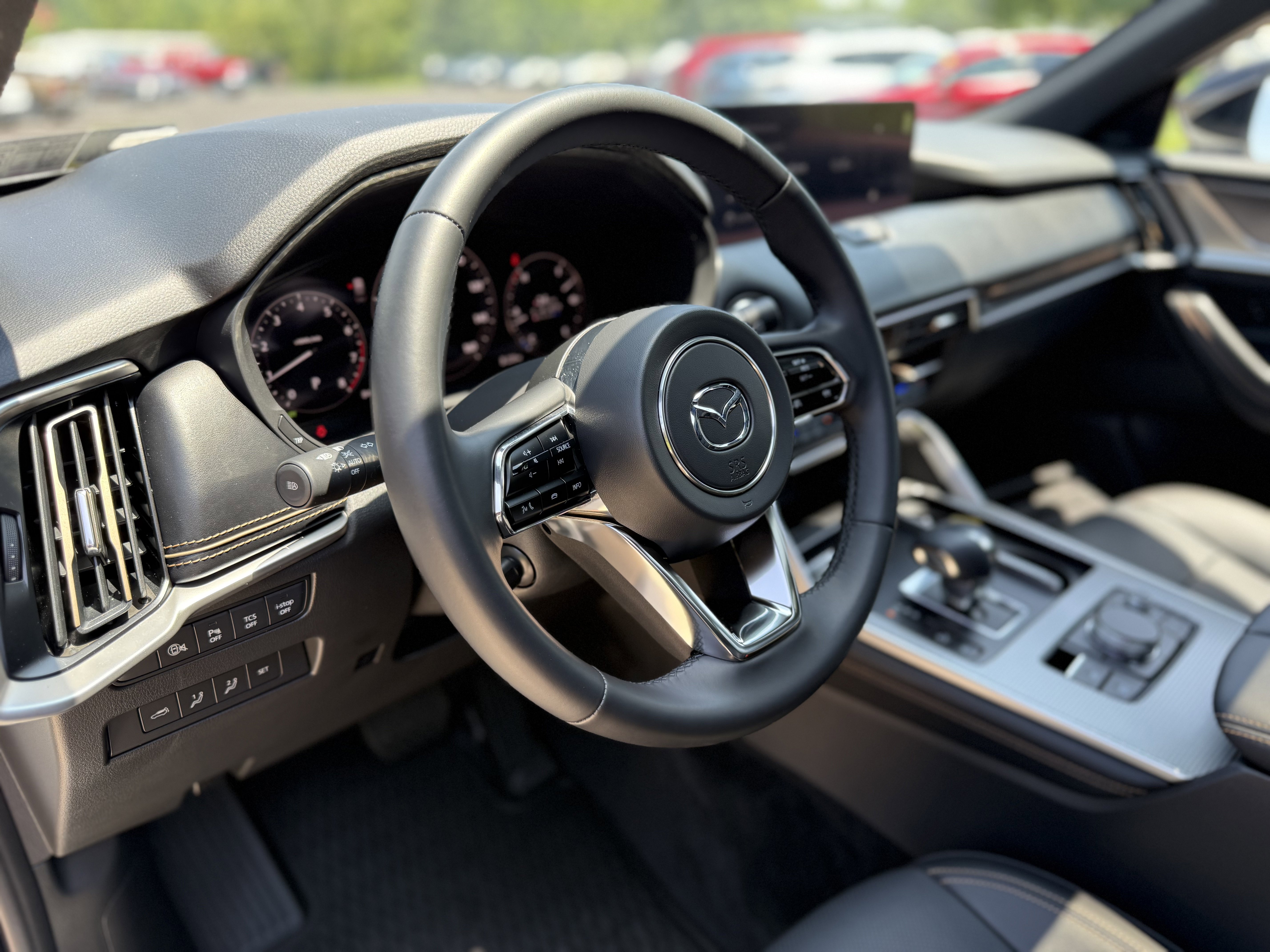 Certified 2025 MAZDA CX-70 3.3 Turbo S w/ Premium Package image 30