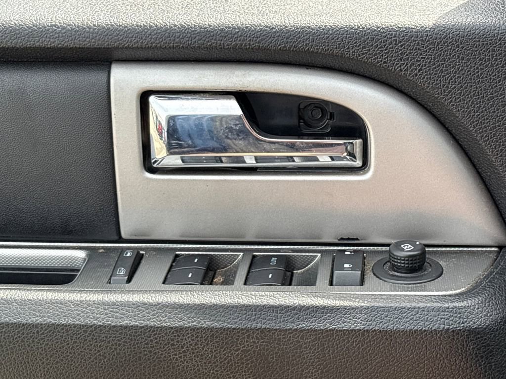 Used 2017 Ford Expedition XLT AWD/4WD image 17