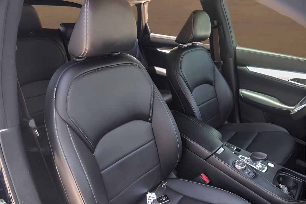 Used 2021 INFINITI QX50 Luxe FWD image 30
