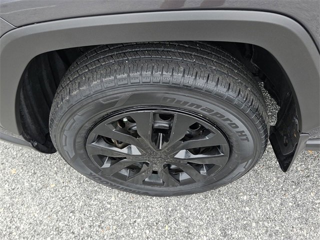 Used 2019 Toyota RAV4 LE image 17