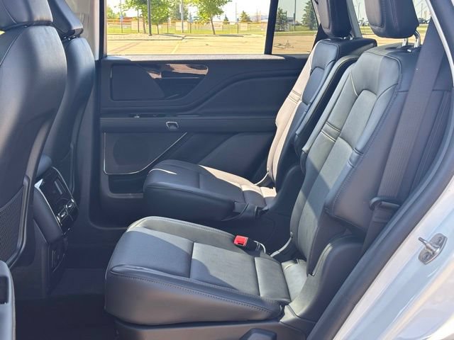 New 2026 Lincoln Aviator AWD image 29
