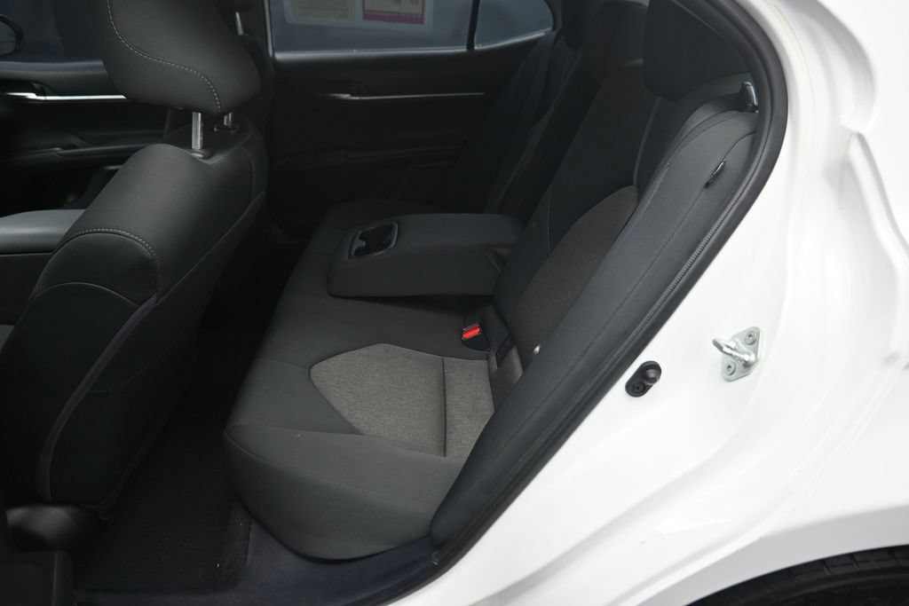 Used 2024 Toyota Camry LE w/ Convenience Package FWD image 11