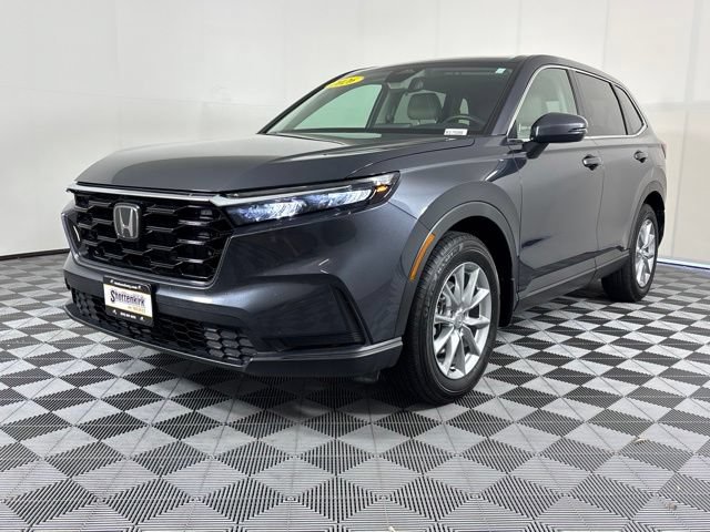 Used 2026 Honda CR-V EX image 2