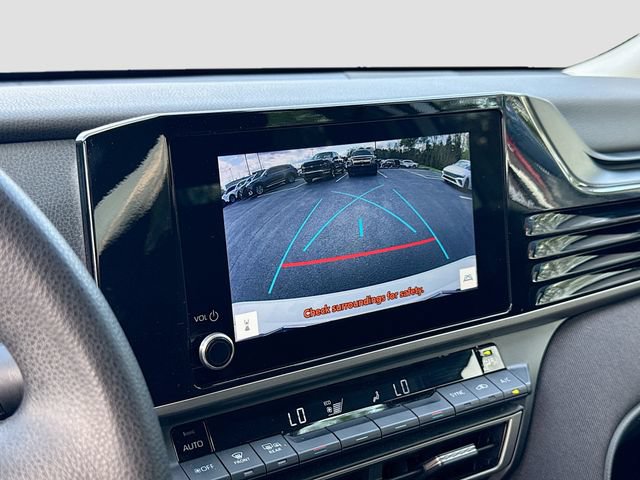 Used 2025 Toyota Camry LE FWD image 15