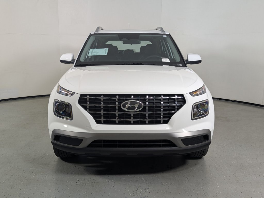 New 2026 Hyundai Venue SEL FWD image 2