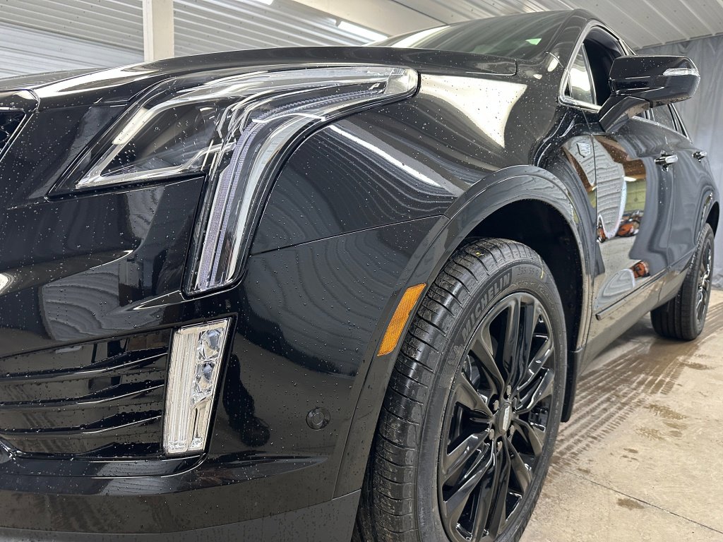 New 2026 Cadillac XT5 Premium Luxury w/ LPO, ONYX Package image 35