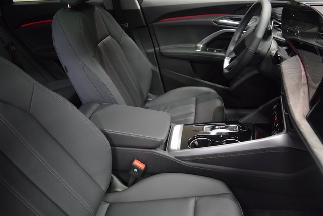 New 2025 Audi Q5 Premium image 7
