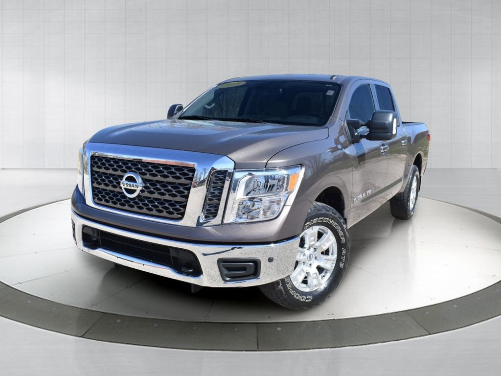 Used 2018 Nissan Titan SV w/ SV Convenience Package