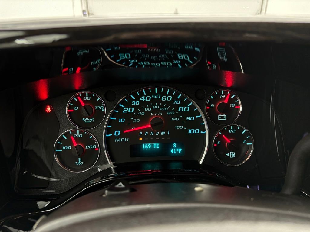New 2025 GMC Savana 2500 Extended w/ Driver Convenience Package image 34