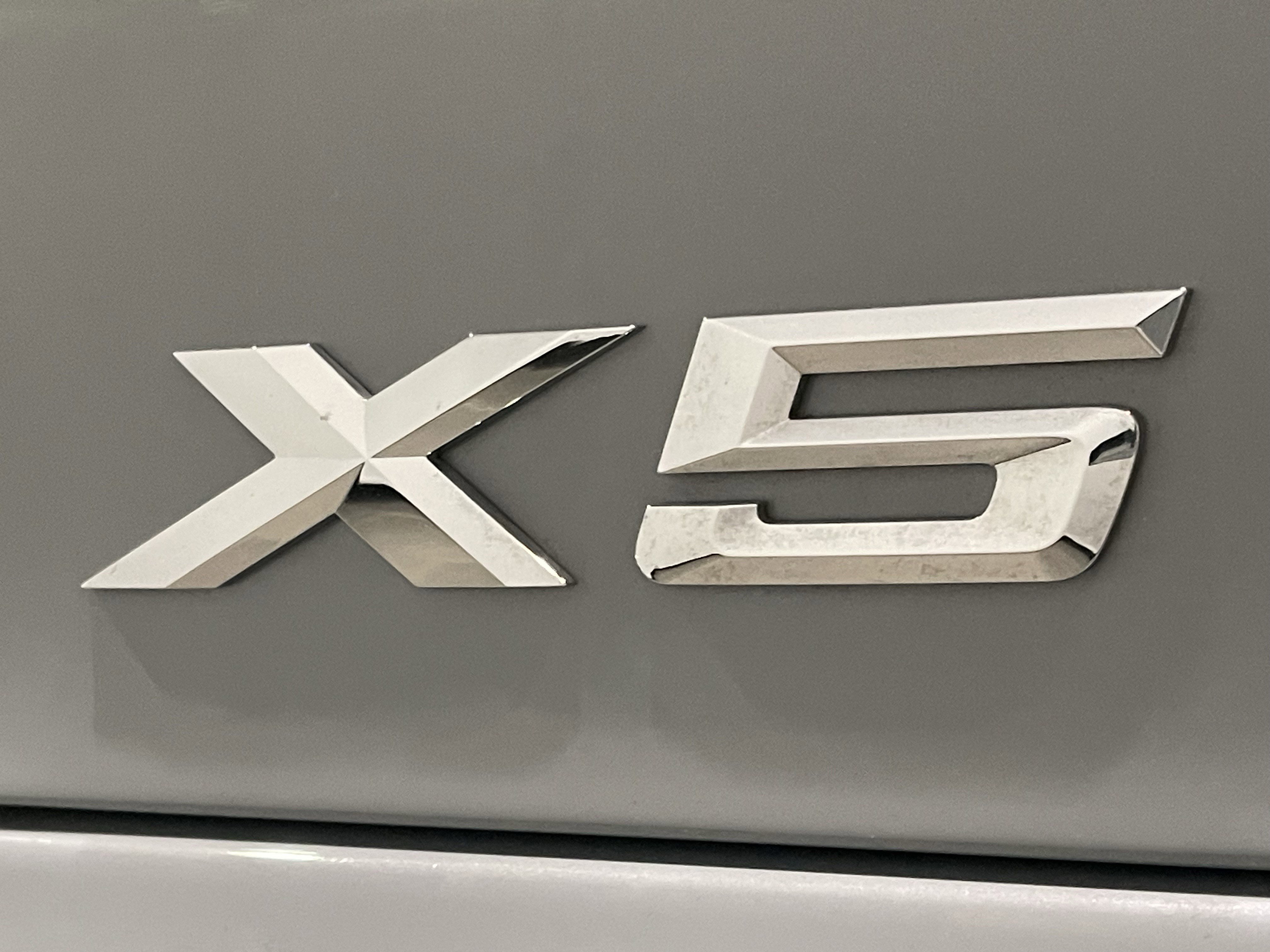 Used 2025 BMW X5 xDrive40i w/ M Sport Package AWD/4WD image 24
