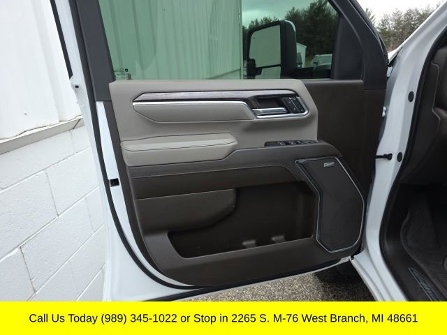 Used 2024 Chevrolet Silverado 2500 LTZ w/ LTZ Convenience Package image 13