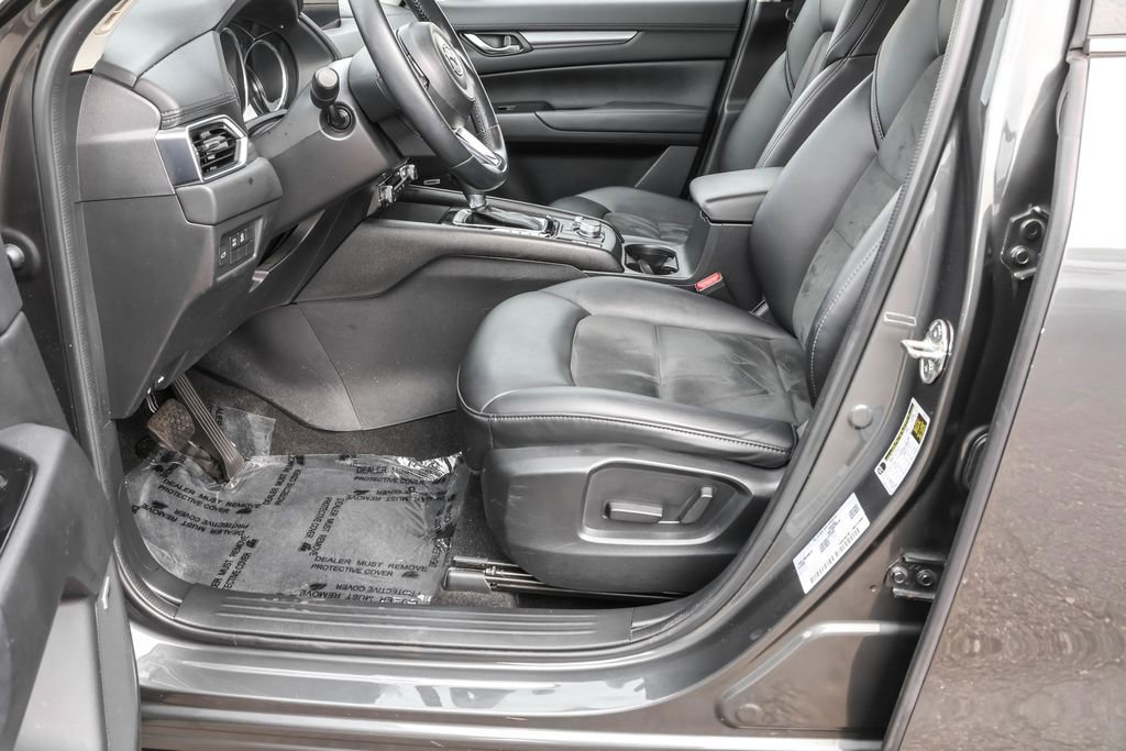 Used 2019 MAZDA CX-5 Touring image 16