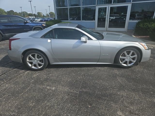 Used 2004 Cadillac XLR image 11