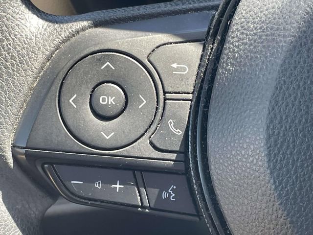 Used 2019 Toyota RAV4 LE image 22