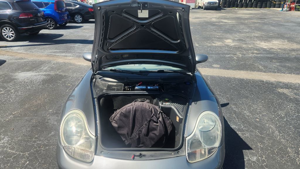 Used 2003 Porsche Boxster RWD image 17