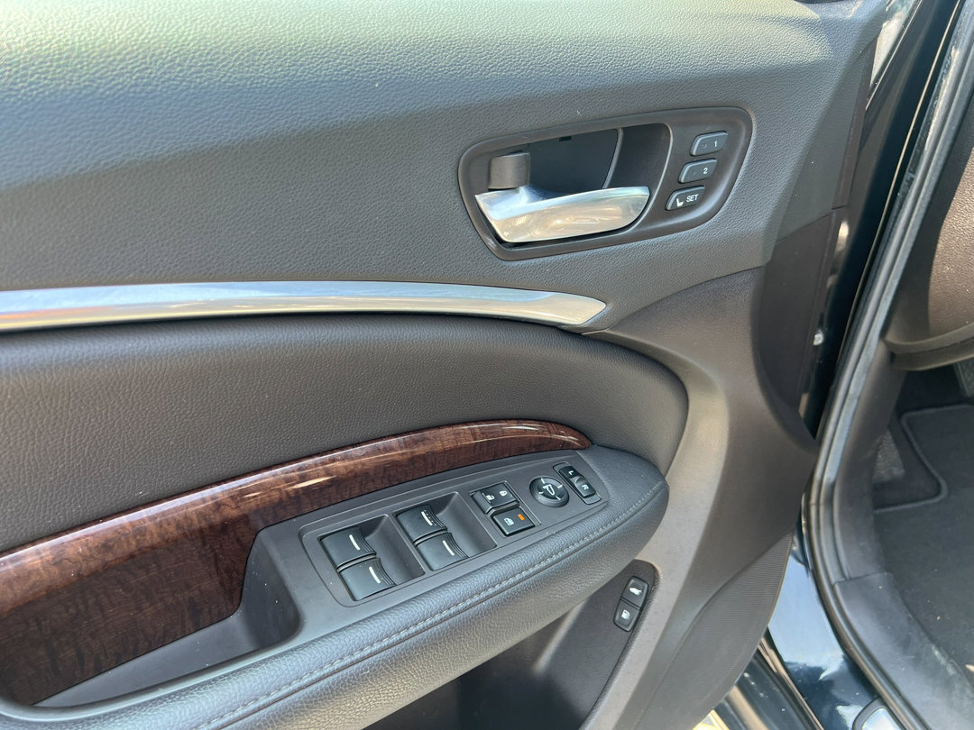 Used 2019 Acura MDX SH-AWD image 15