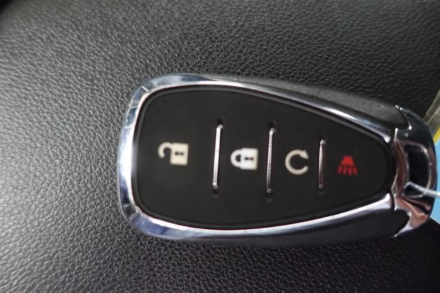 Used 2025 Chevrolet Trax LT FWD image 17