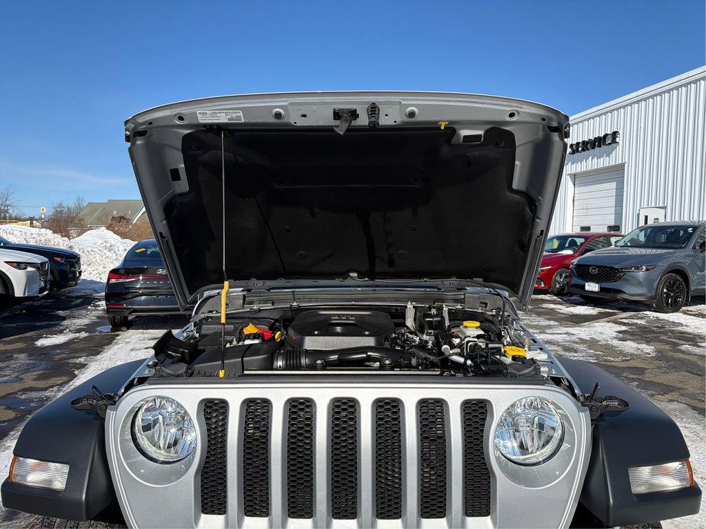 Used 2023 Jeep Wrangler Sport S image 11