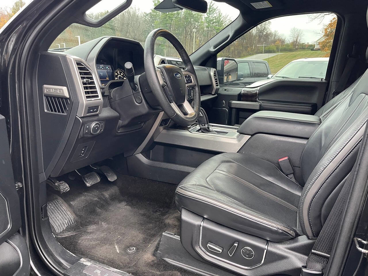 Used 2015 Ford F150 Platinum w/ Max Trailer Tow Package image 23