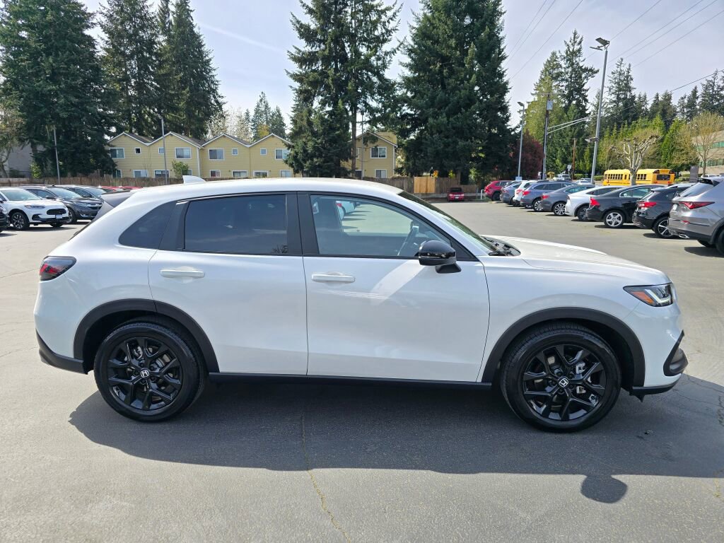 Certified 2025 Honda HR-V Sport image 12