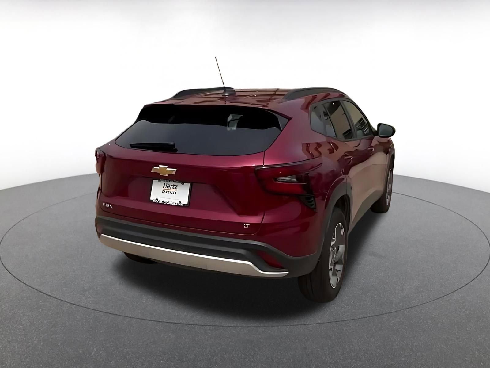 Used 2025 Chevrolet Trax LT w/ LT Convenience Package FWD image 15