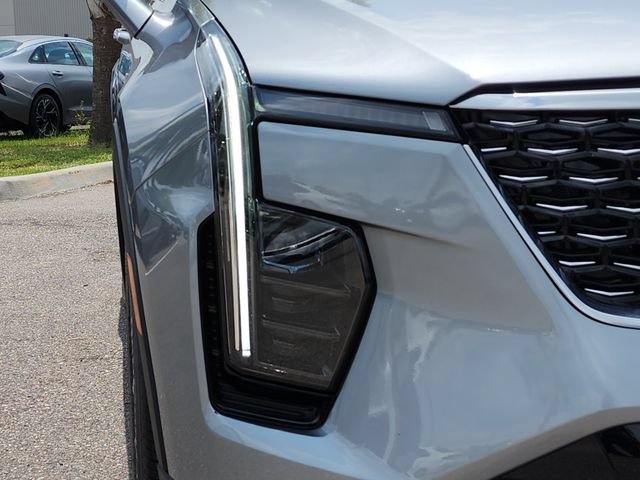 Used 2025 Cadillac XT4 Premium Luxury FWD image 12