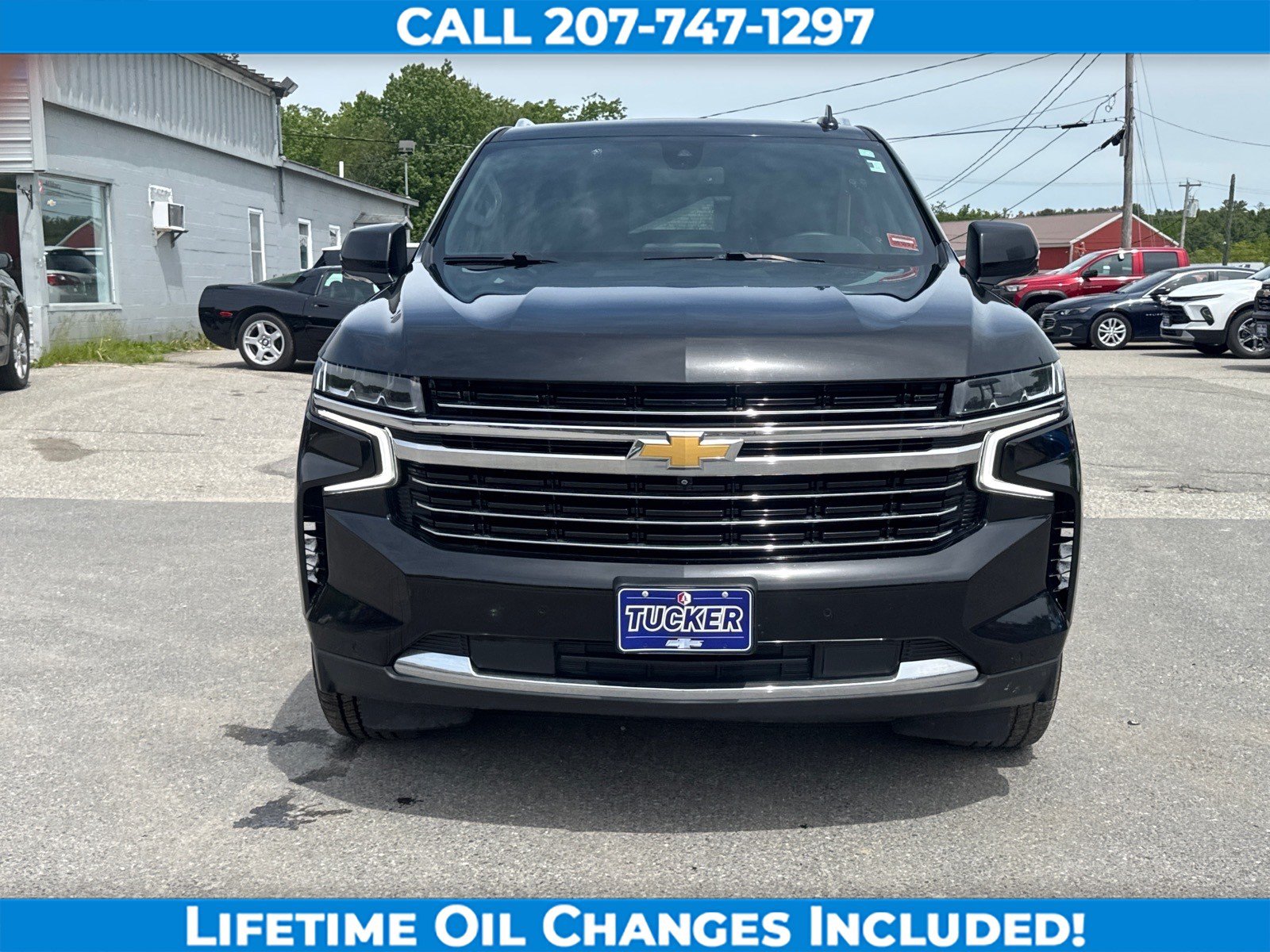 Used 2021 Chevrolet Suburban LT w/ LT Signature Package AWD/4WD image 2