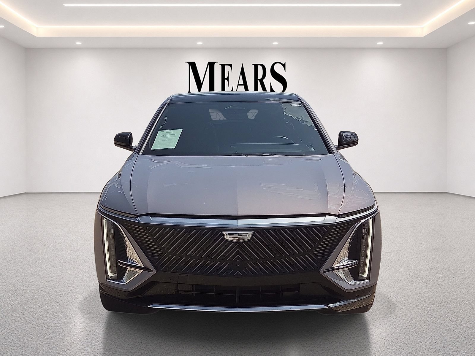 Used 2024 Cadillac Lyriq Luxury w/ LPO, Floor Liner Package AWD/4WD image 8