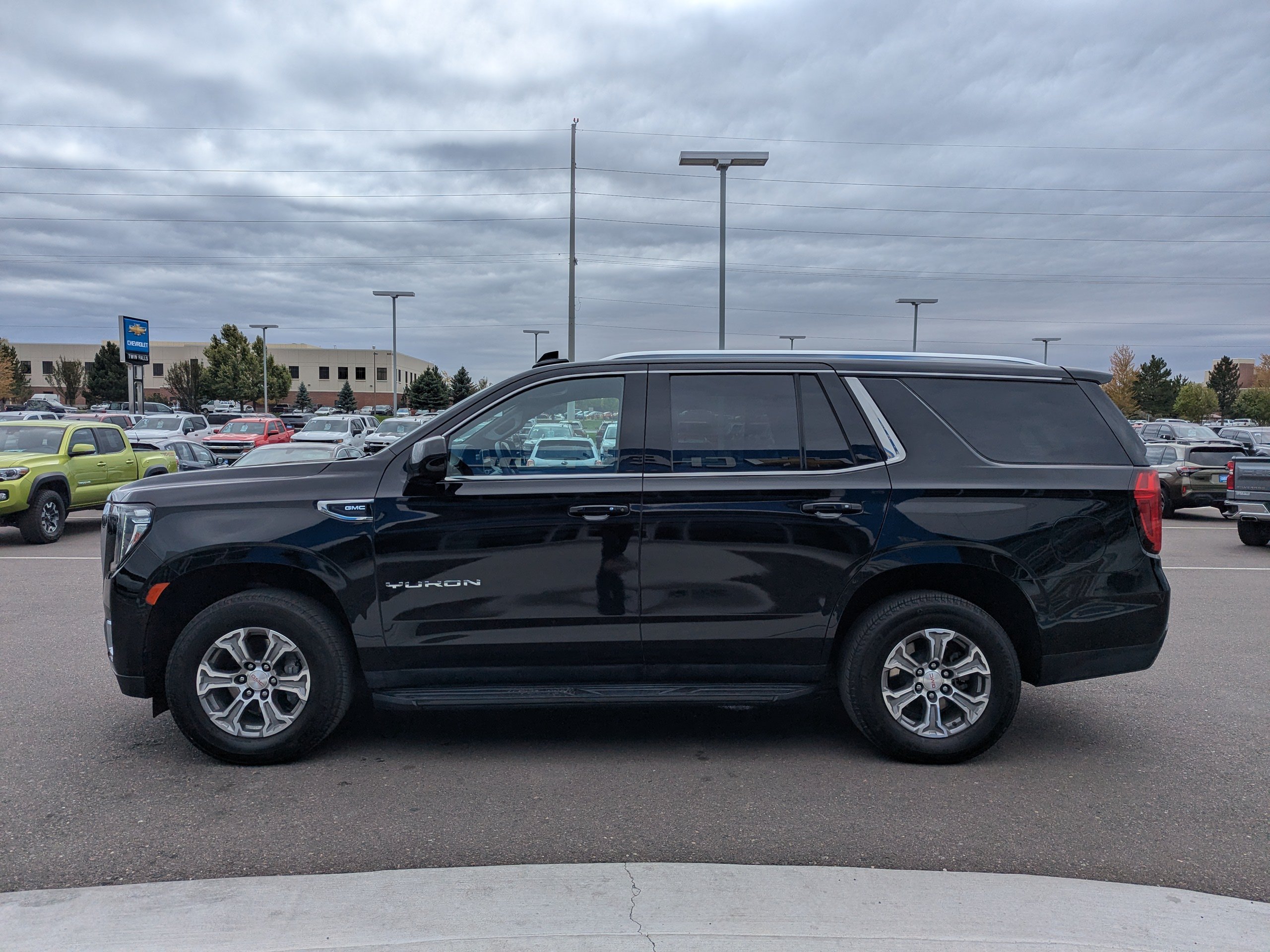 Certified 2023 GMC Yukon SLE w/ Gmc Pro Safety Plus Package AWD/4WD image 8