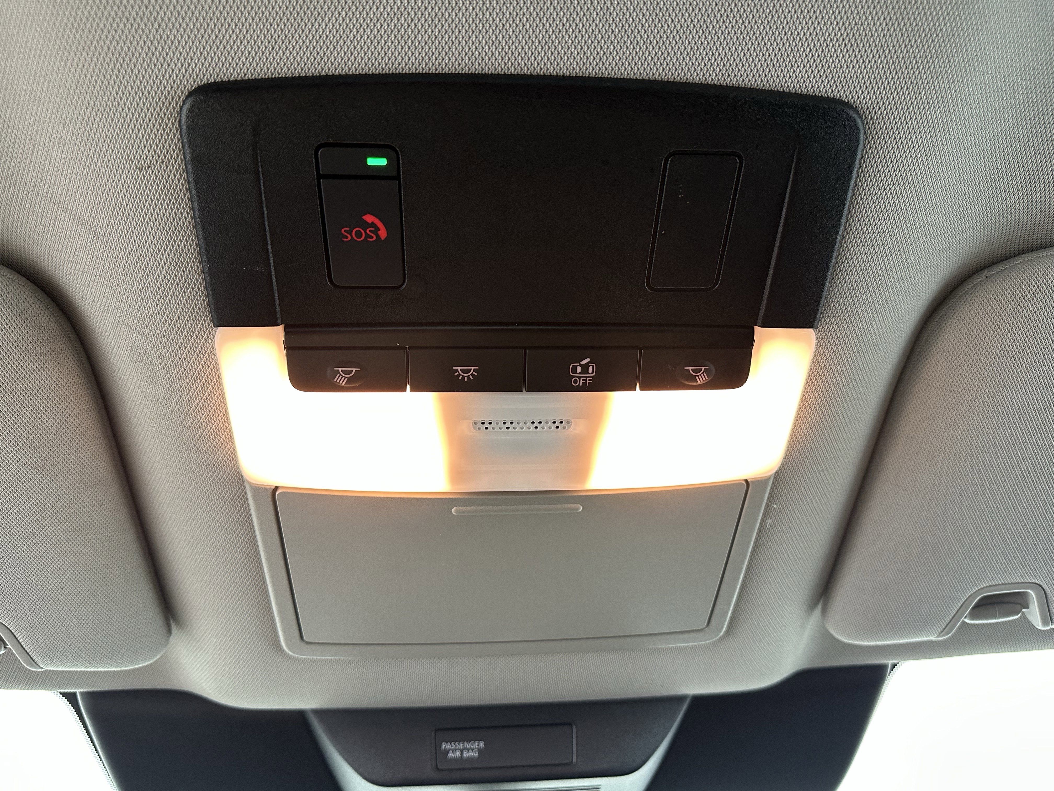 Used 2023 Nissan Pathfinder SV image 32