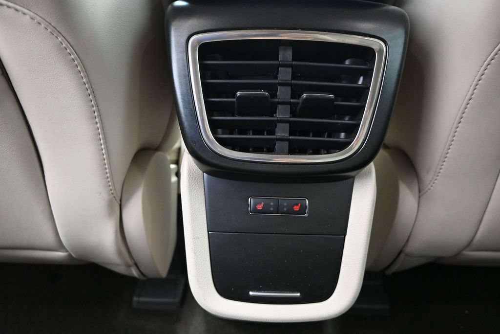 Used 2019 Lincoln Nautilus Reserve FWD image 18