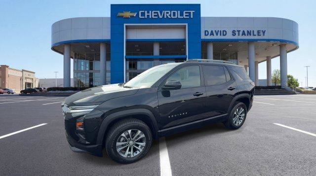 Used 2025 Chevrolet Equinox LT w/ Convenience Package II FWD image 4