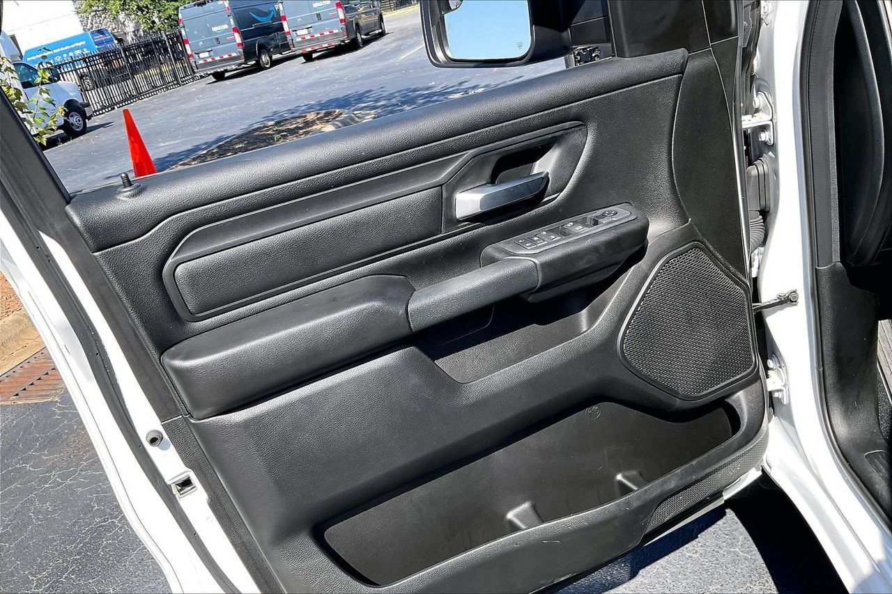 Certified 2025 RAM 1500 Tradesman w/ Night Edition AWD/4WD image 27