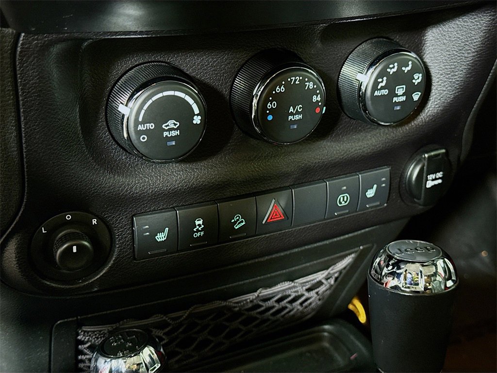 Used 2018 Jeep Wrangler Unlimited Sahara w/ Max Tow Package image 6