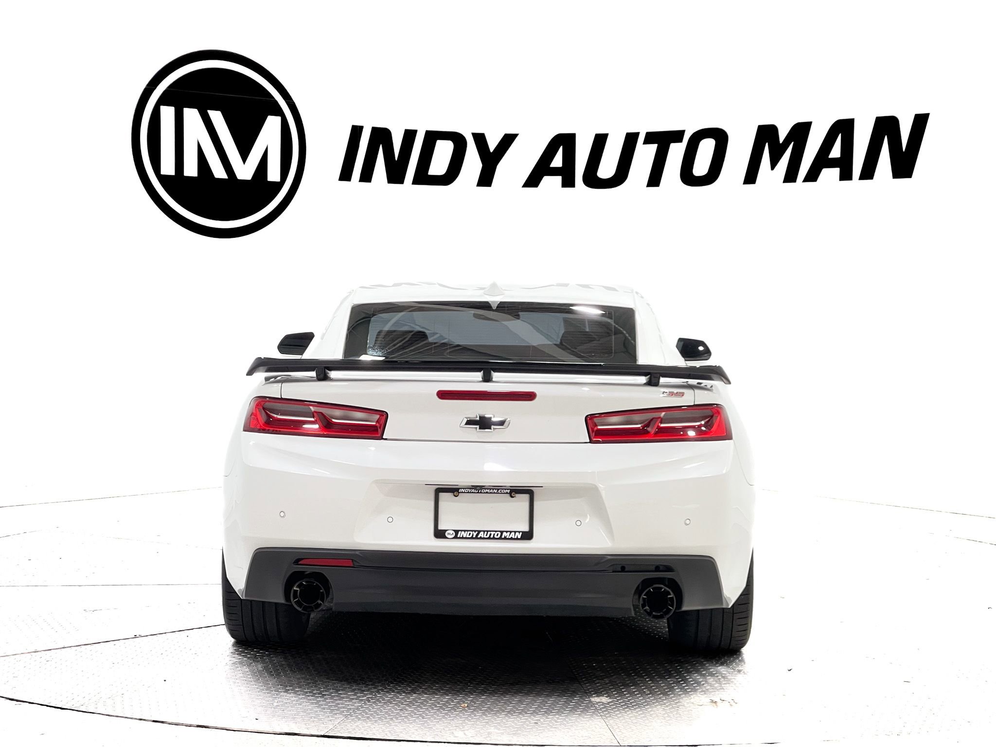 Used 2018 Chevrolet Camaro SS RWD image 5